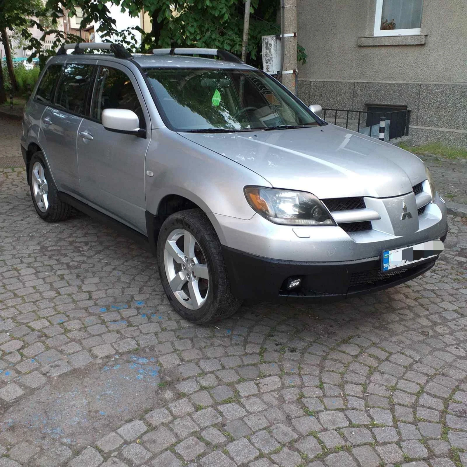 Mitsubishi Outlander 2.0I                             бензин/газ 4х4, снимка 2 - Автомобили и джипове - 54642883