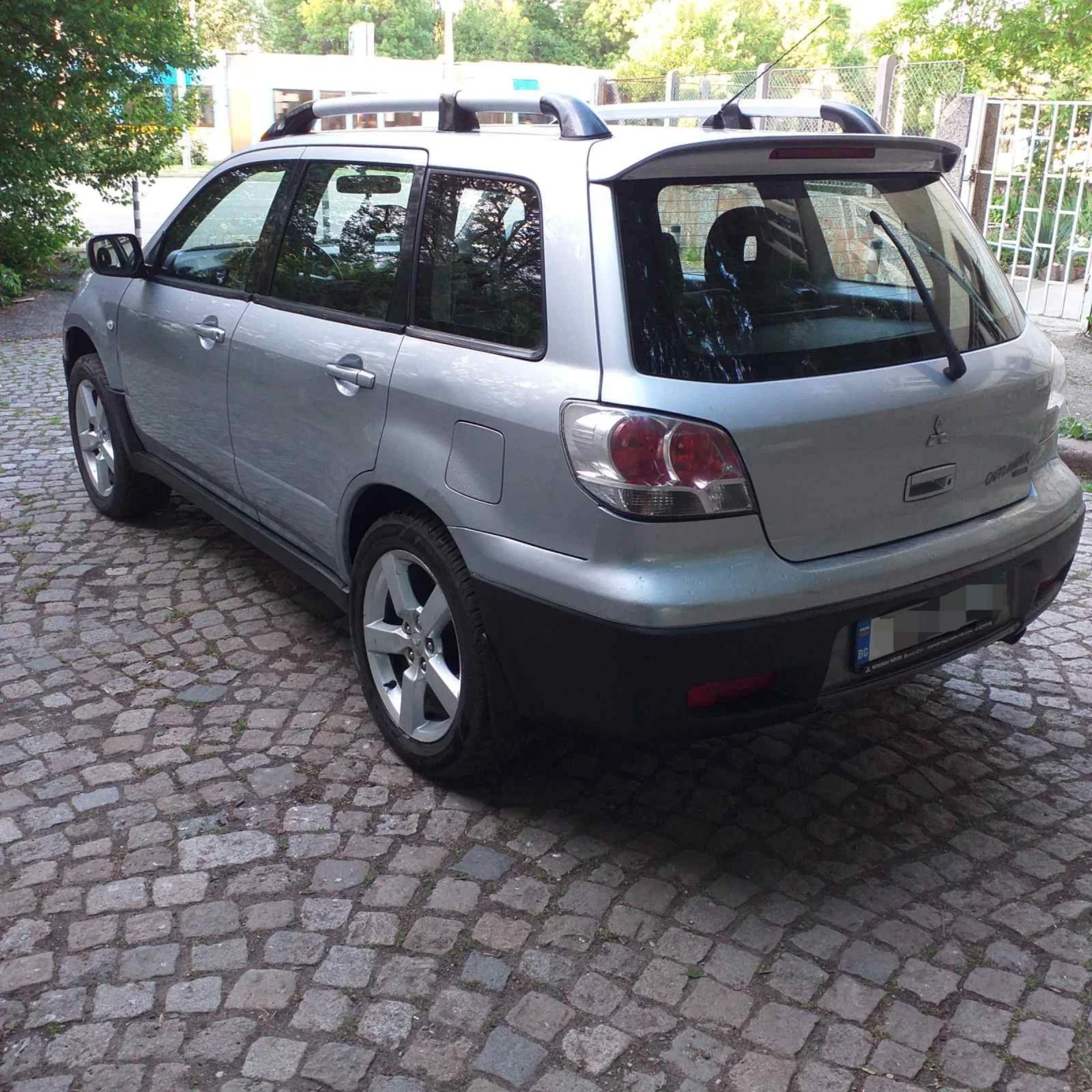 Mitsubishi Outlander 2.0I                             бензин/газ 4х4, снимка 4 - Автомобили и джипове - 54642883