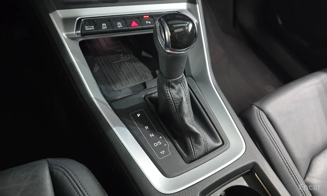 Audi Q3 F3 35 TDI| LED| VIRTUAL COCKPIT| NAVI| KAMERA| KEY, снимка 11 - Автомобили и джипове - 55025856