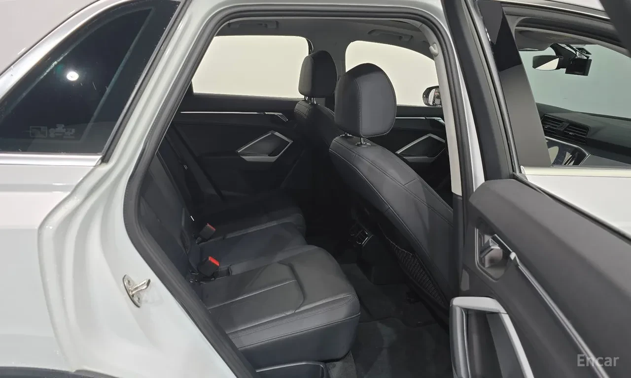 Audi Q3 F3 35 TDI| LED| VIRTUAL COCKPIT| NAVI| KAMERA| KEY, снимка 17 - Автомобили и джипове - 55025856
