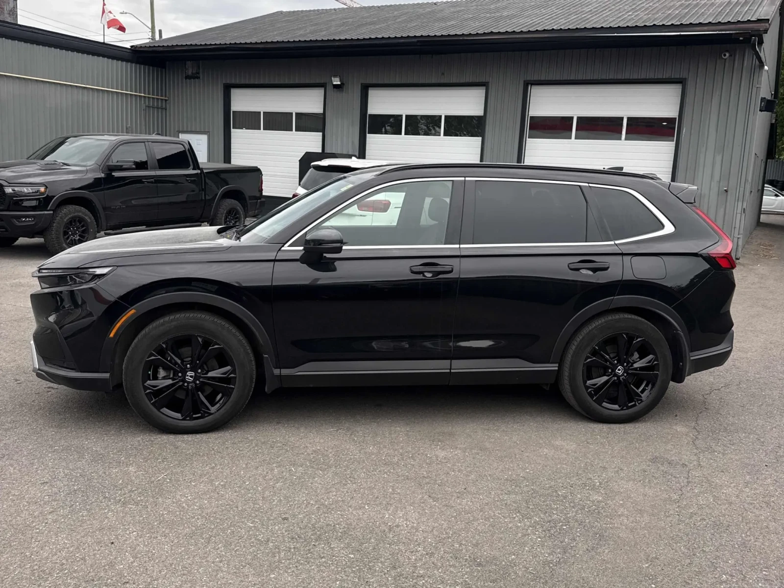Honda Cr-v HYBRID TOURING/Keyless/ПАНОРАМА/CARFAX, снимка 3 - Автомобили и джипове - 55165073