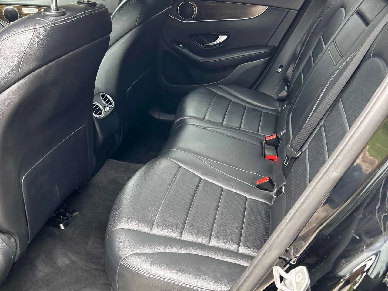 Mercedes-Benz GLC 300 4MATIC | CARFAX | БЕЗ ИНЦИДЕНТИ, снимка 11 - Автомобили и джипове - 55793346