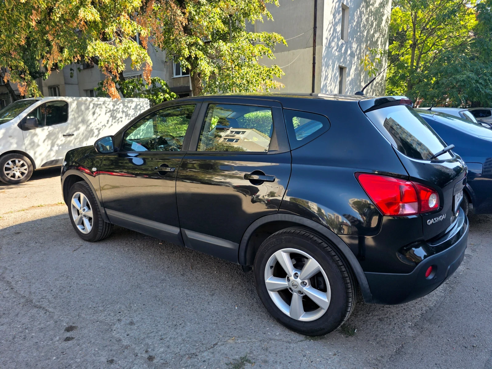 Nissan Qashqai, снимка 5 - Автомобили и джипове - 56072310