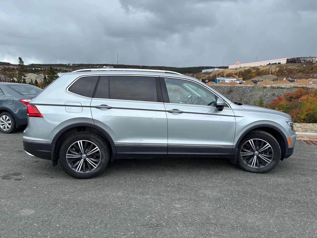 VW Tiguan, снимка 4 - Автомобили и джипове - 56690923