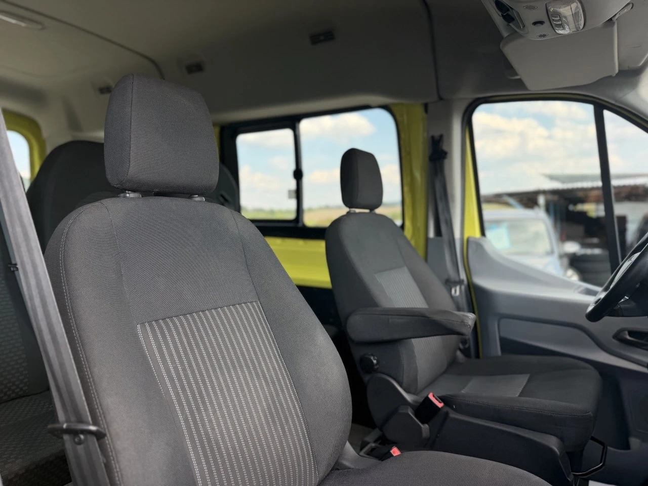 Ford Transit 2.0TDCi 9 МЕСТА, снимка 15 - Бусове и автобуси - 55838632