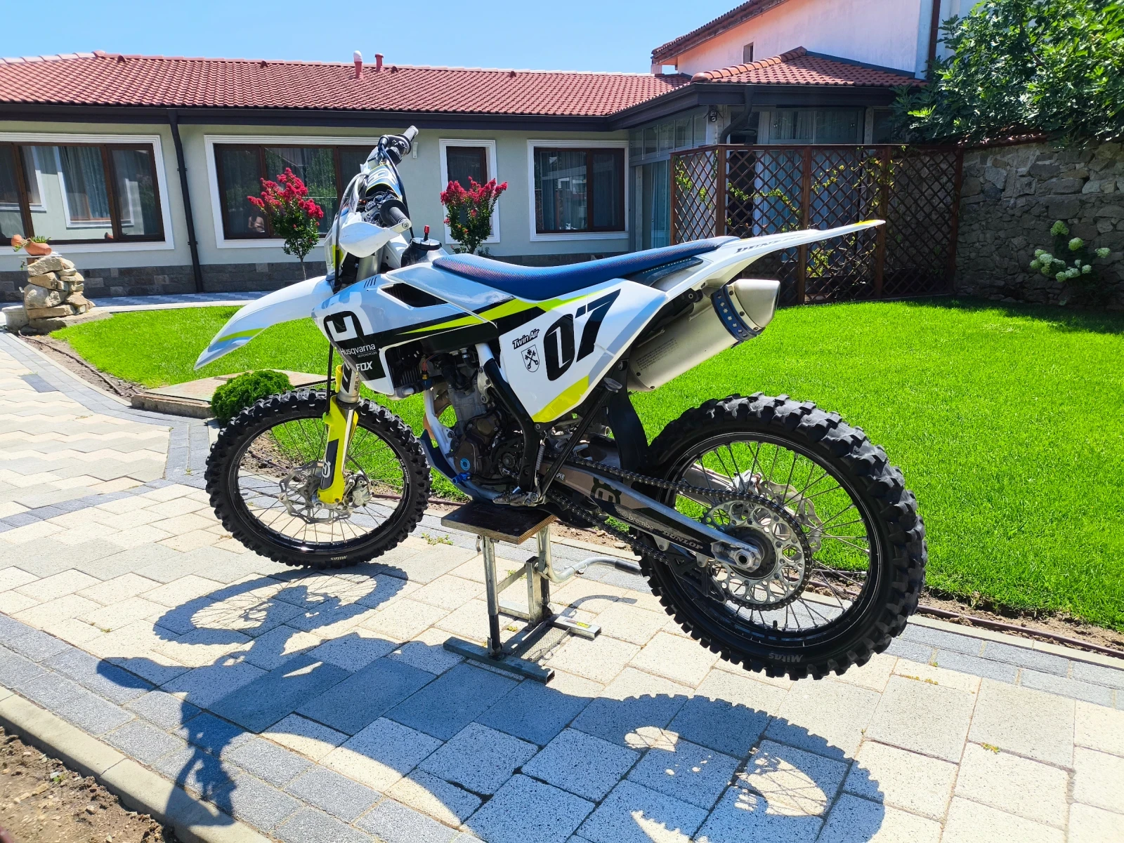 Husqvarna 350 350, снимка 5 - Мотоциклети и мототехника - 55429375