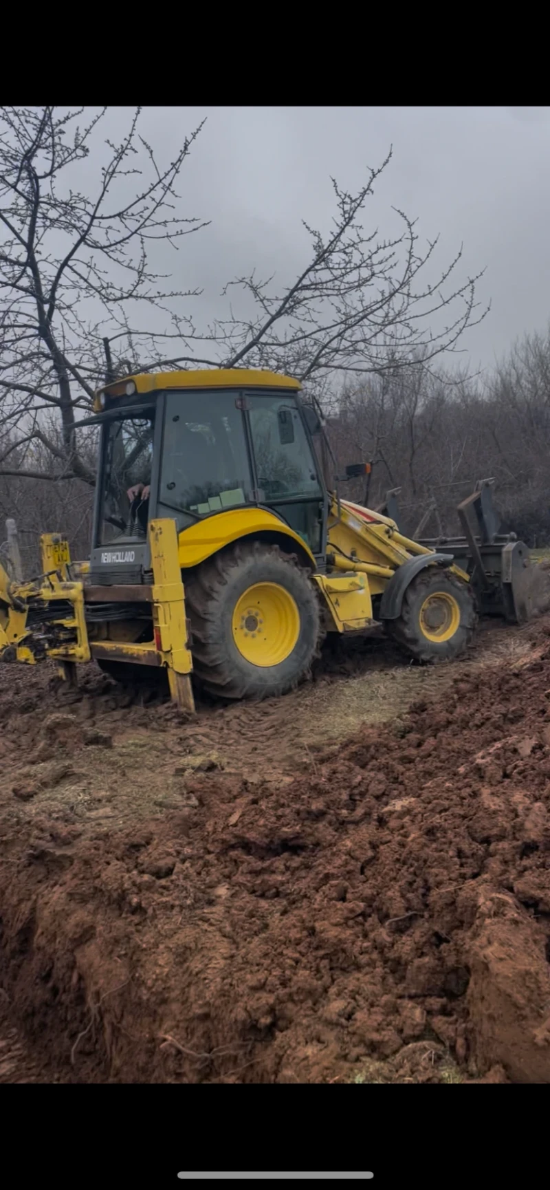 Багер New Holland LB110B , снимка 4 - Индустриална техника - 53375268