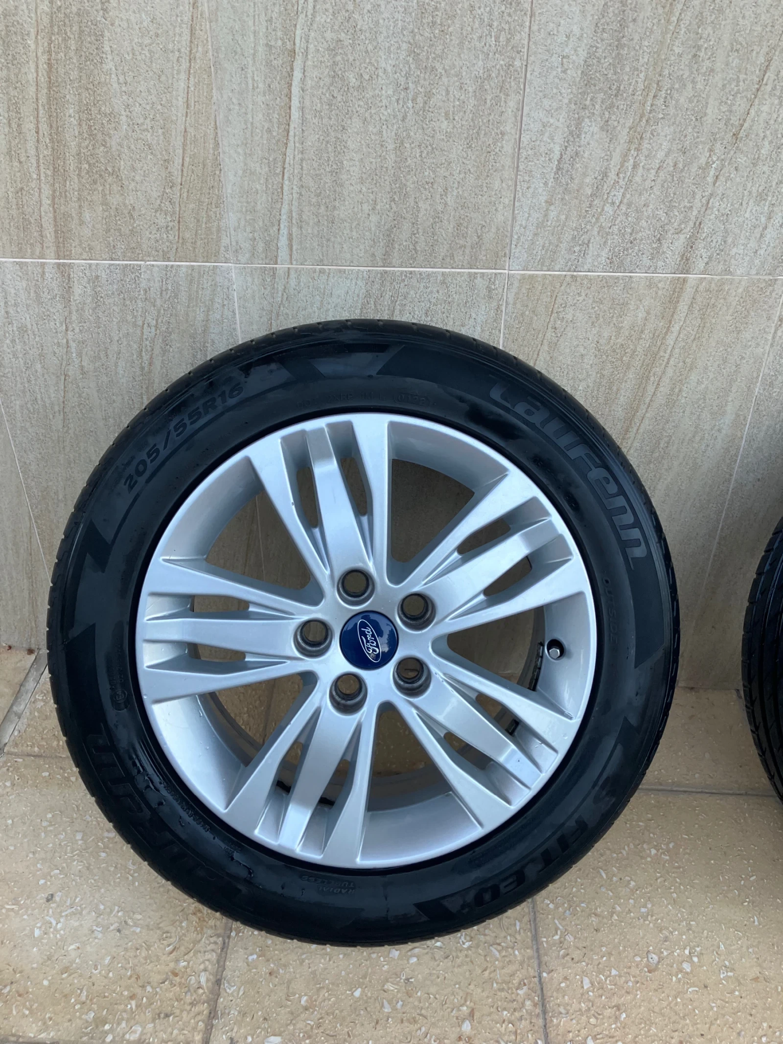 ���� � ������ 205/55R16 | Mobile.bg � ����������� 2