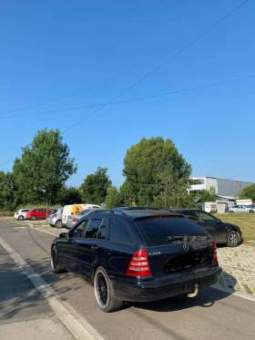 Mercedes-Benz C 220, снимка 2