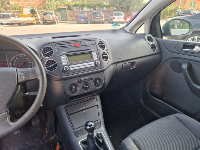 VW Golf Plus 1.4 FSI, снимка 8 - Автомобили и джипове - 47413157