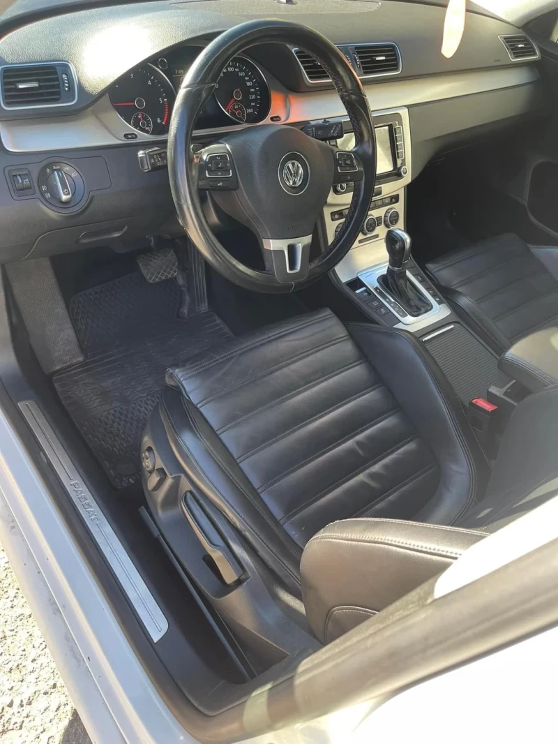 VW Passat, снимка 8 - Автомобили и джипове - 47475097