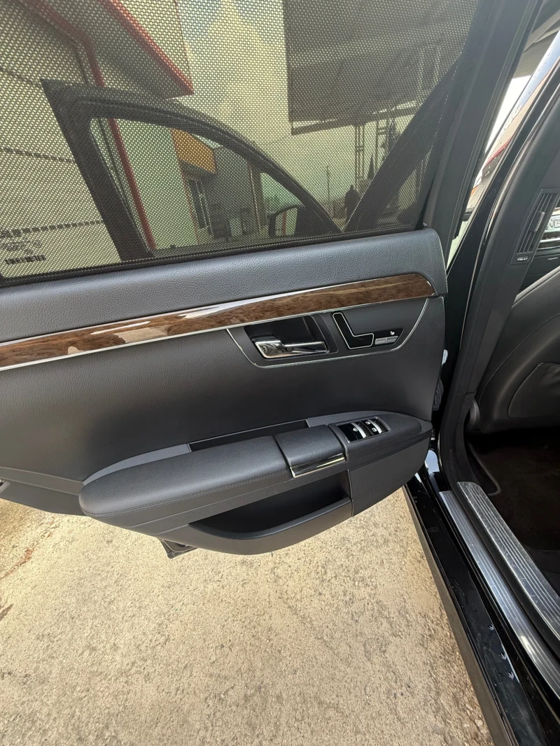Mercedes-Benz S 350 BlueEFFICIENCY/AMG/FACE/CAMERA/ВАКУУМ/AMBIENT/ПОДГ, снимка 11 - Автомобили и джипове - 48639197