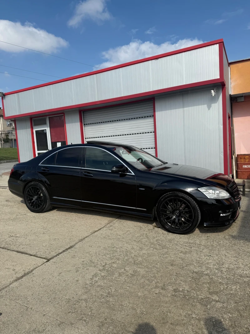 Mercedes-Benz S 350 BlueEFFICIENCY/AMG/FACE/CAMERA/ВАКУУМ/AMBIENT/ПОДГ, снимка 5 - Автомобили и джипове - 48639197