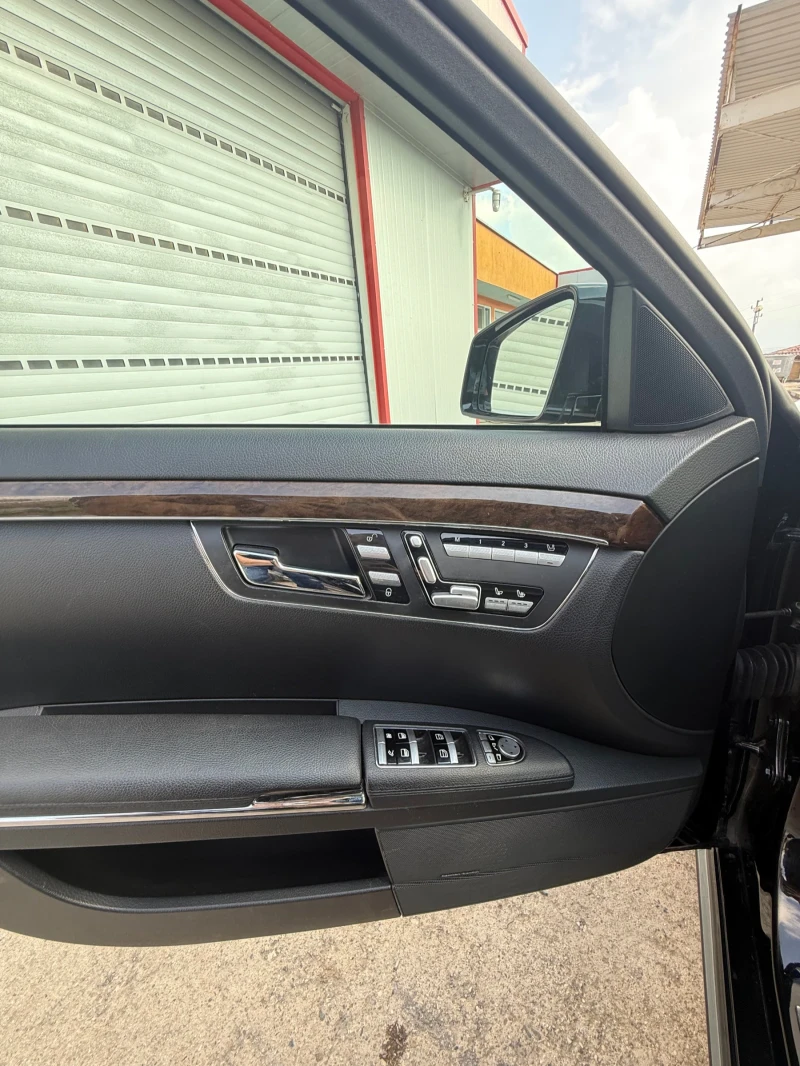 Mercedes-Benz S 350 BlueEFFICIENCY/AMG/FACE/CAMERA/ВАКУУМ/AMBIENT/ПОДГ, снимка 10 - Автомобили и джипове - 48639197