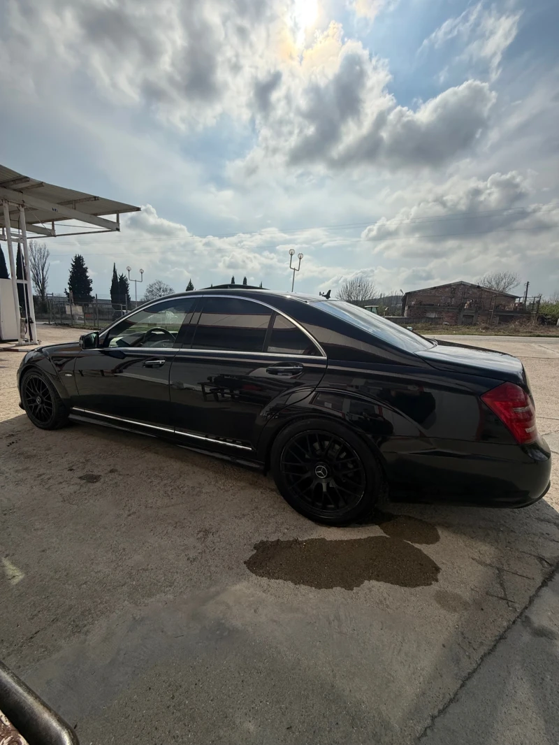 Mercedes-Benz S 350 BlueEFFICIENCY/AMG/FACE/CAMERA/ВАКУУМ/AMBIENT/ПОДГ, снимка 6 - Автомобили и джипове - 48639197
