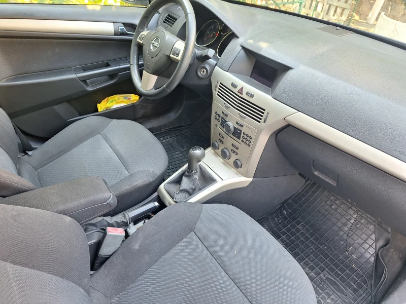 Opel Astra 1.7cdti, снимка 4 - Автомобили и джипове - 49038170