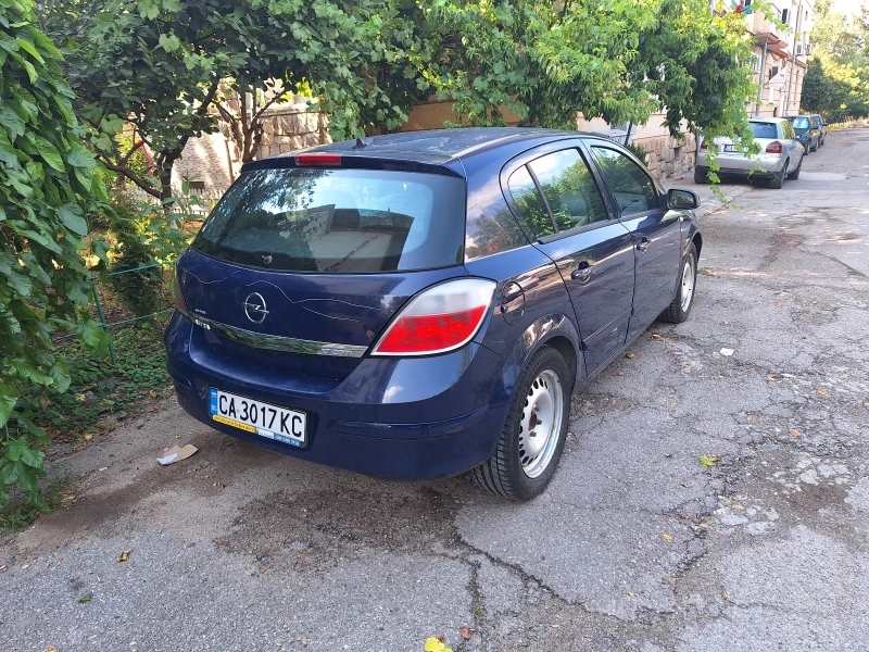 Opel Astra 1.7cdti, снимка 3 - Автомобили и джипове - 49038170