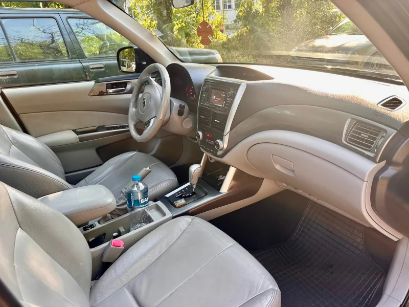 Subaru Forester, снимка 7 - Автомобили и джипове - 51160410