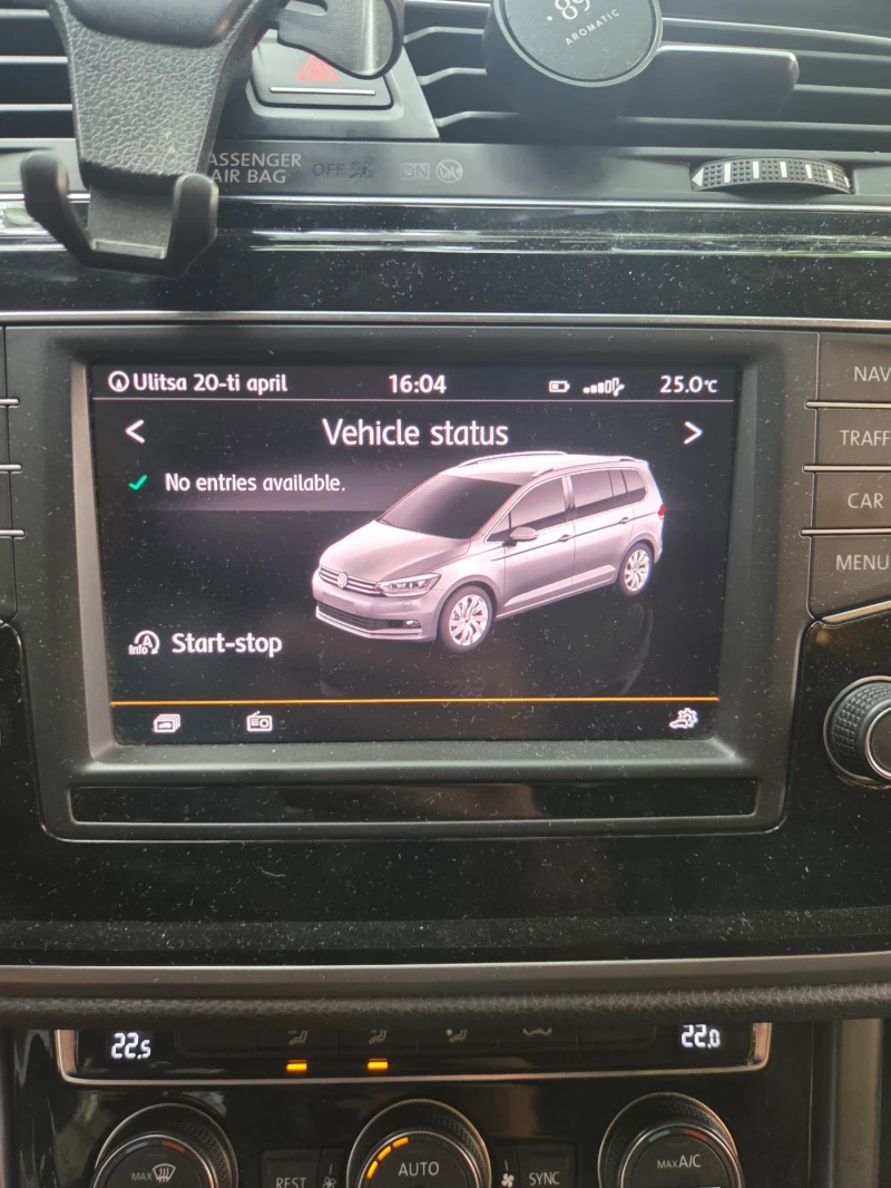 VW Touran, снимка 11 - Автомобили и джипове - 52563114