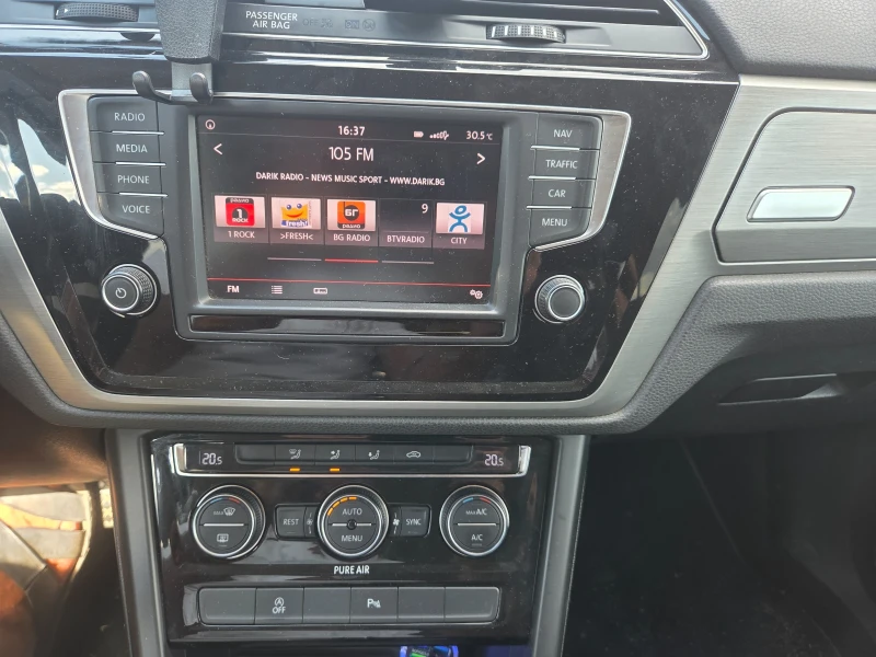 VW Touran, снимка 7 - Автомобили и джипове - 52563114