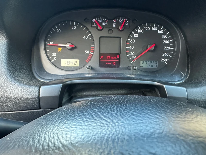 VW Golf 1.9TDI 116кс, снимка 13 - Автомобили и джипове - 51554966