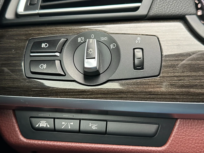 BMW 740 D Xdrive/Фейслифт/Уникат/2014г, снимка 16 - Автомобили и джипове - 52638964