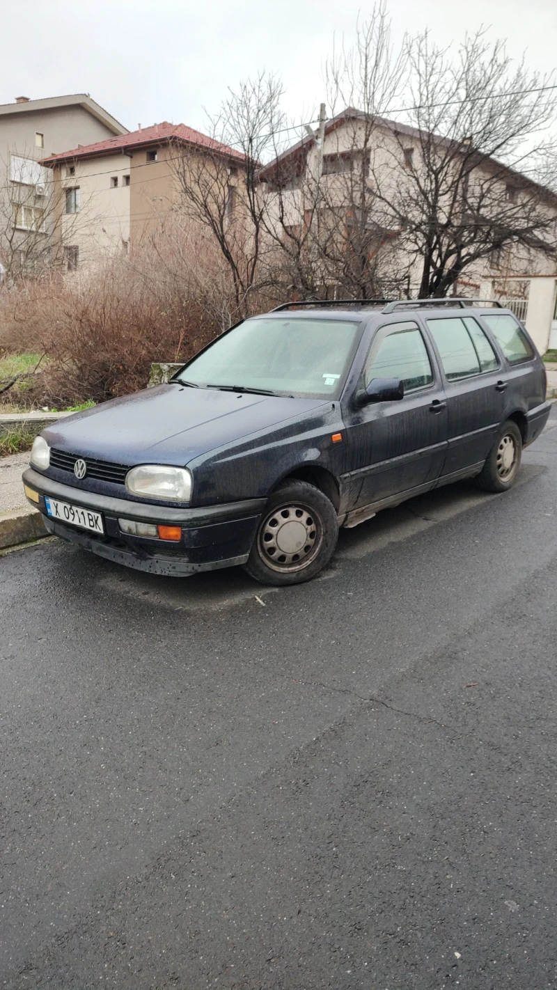 VW Golf Комби , снимка 3 - Автомобили и джипове - 53064266