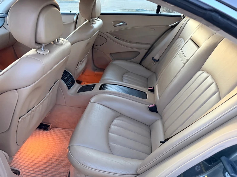 Mercedes-Benz CLS 320 CDI, снимка 12 - Автомобили и джипове - 53167526