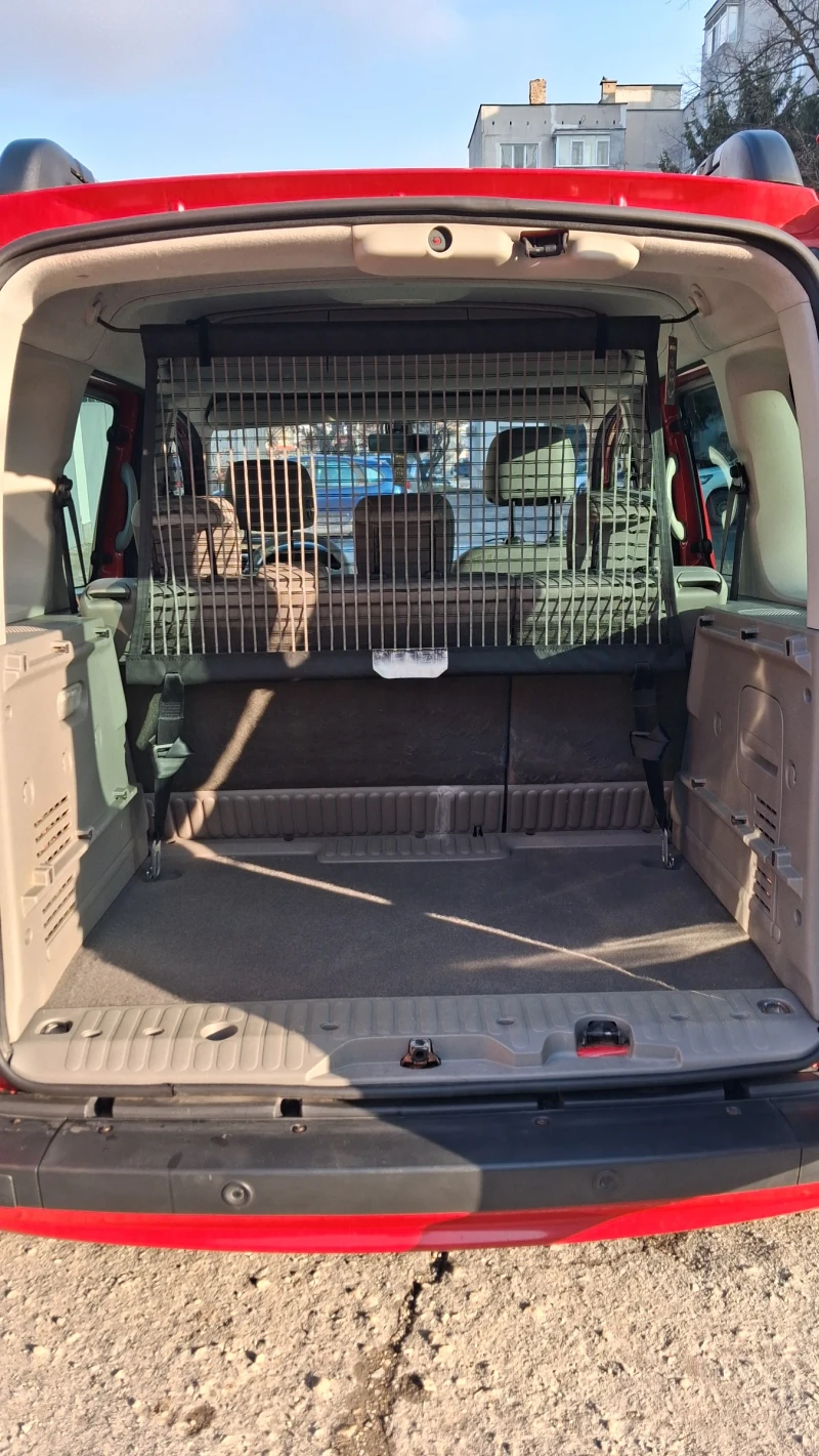 Renault Kangoo 1.5 DCI, снимка 9 - Автомобили и джипове - 53204138