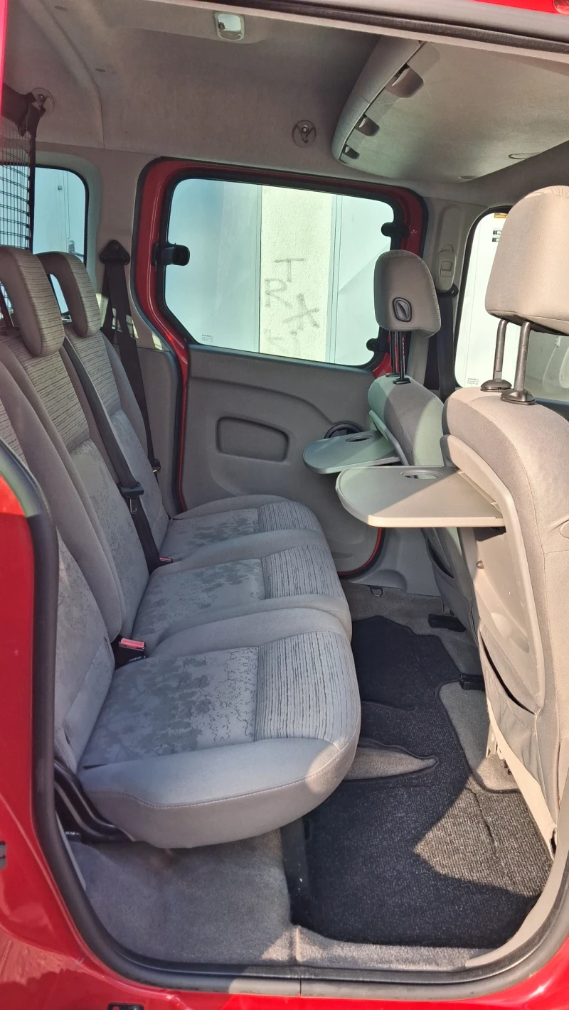 Renault Kangoo 1.5 DCI, снимка 10 - Автомобили и джипове - 53204138