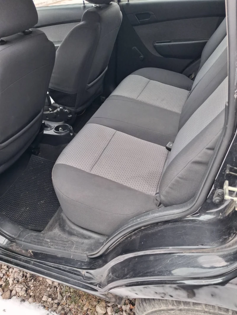 Chevrolet Aveo, снимка 10 - Автомобили и джипове - 53205649
