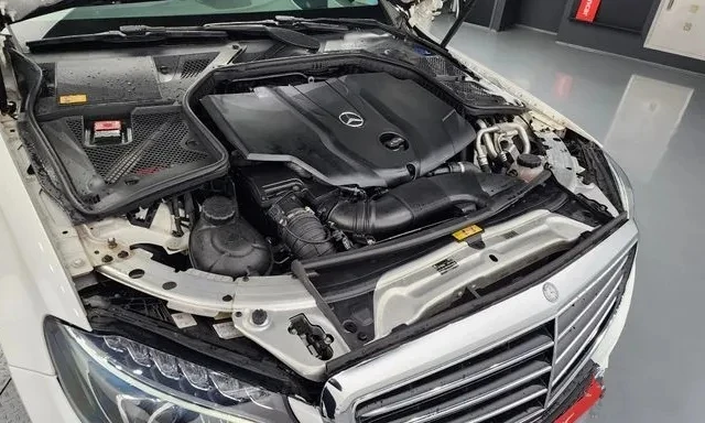 Mercedes-Benz C 220 107 000км  - изображение 5