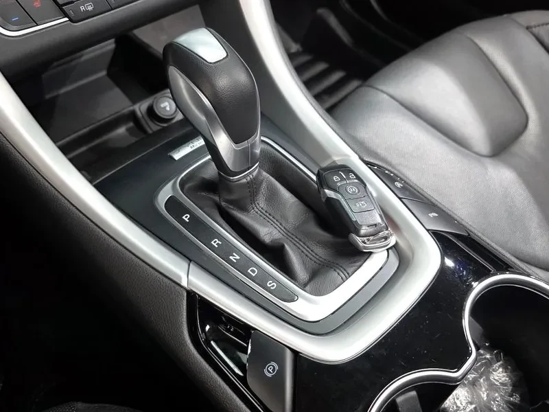 Ford Mondeo 2.0 TDCI - изображение 9