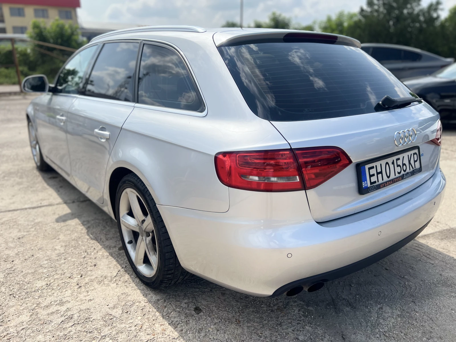 Audi A4 Avant 2.0TDI S-Line - изображение 4