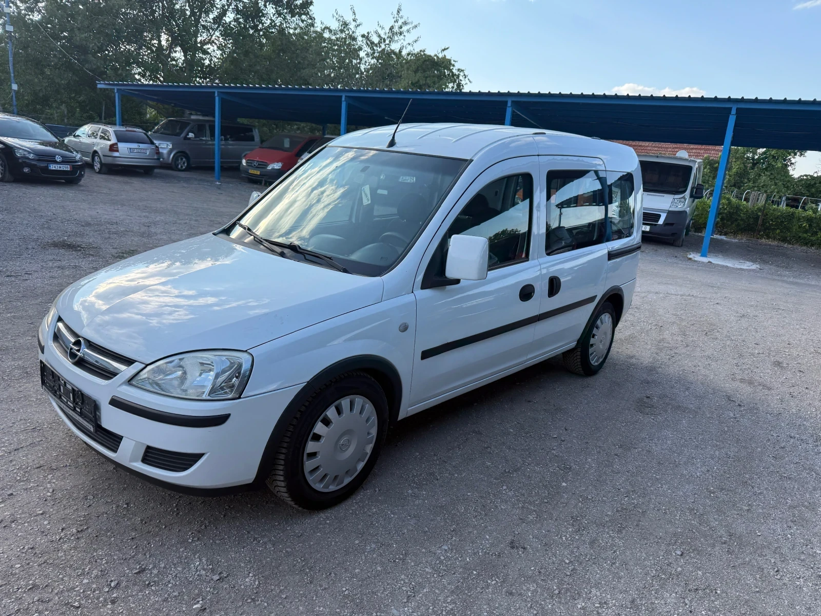 Opel Combo 1.7 - изображение 2