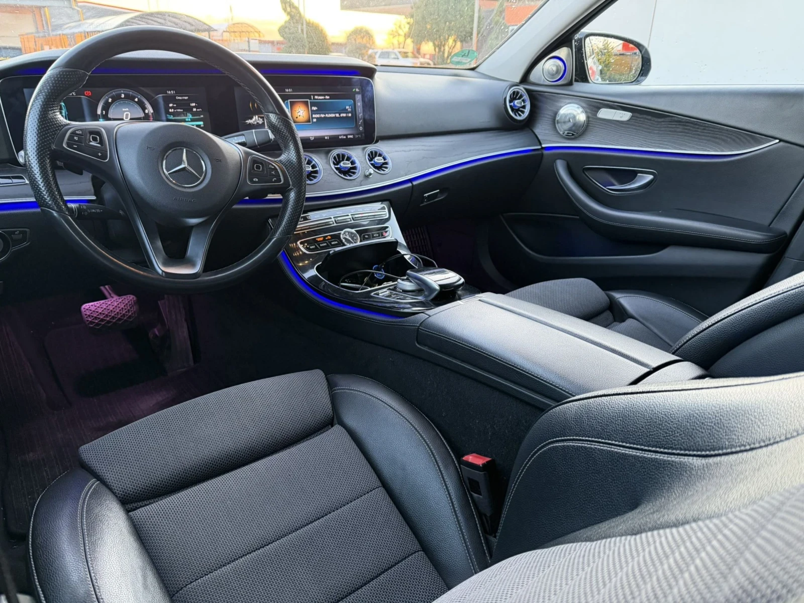 Mercedes-Benz E 350  - изображение 8