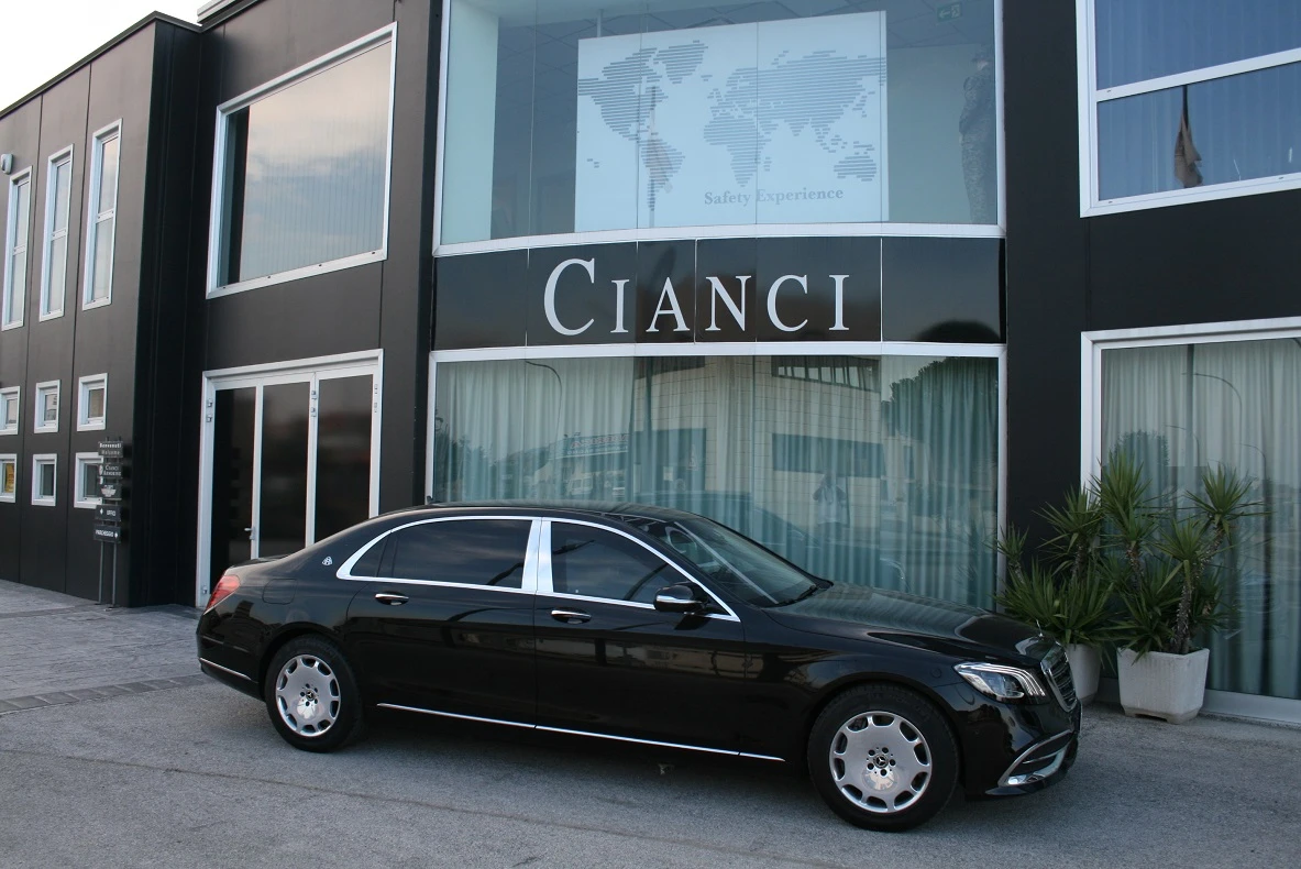 Mercedes-Benz S 65 оригинално бронирано фабрично ниво VR10 or - изображение 10