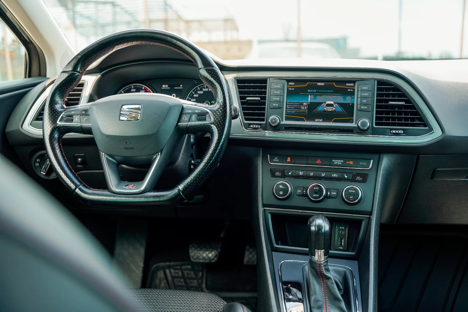 Seat Leon FR, снимка 10 - Автомобили и джипове - 53387004