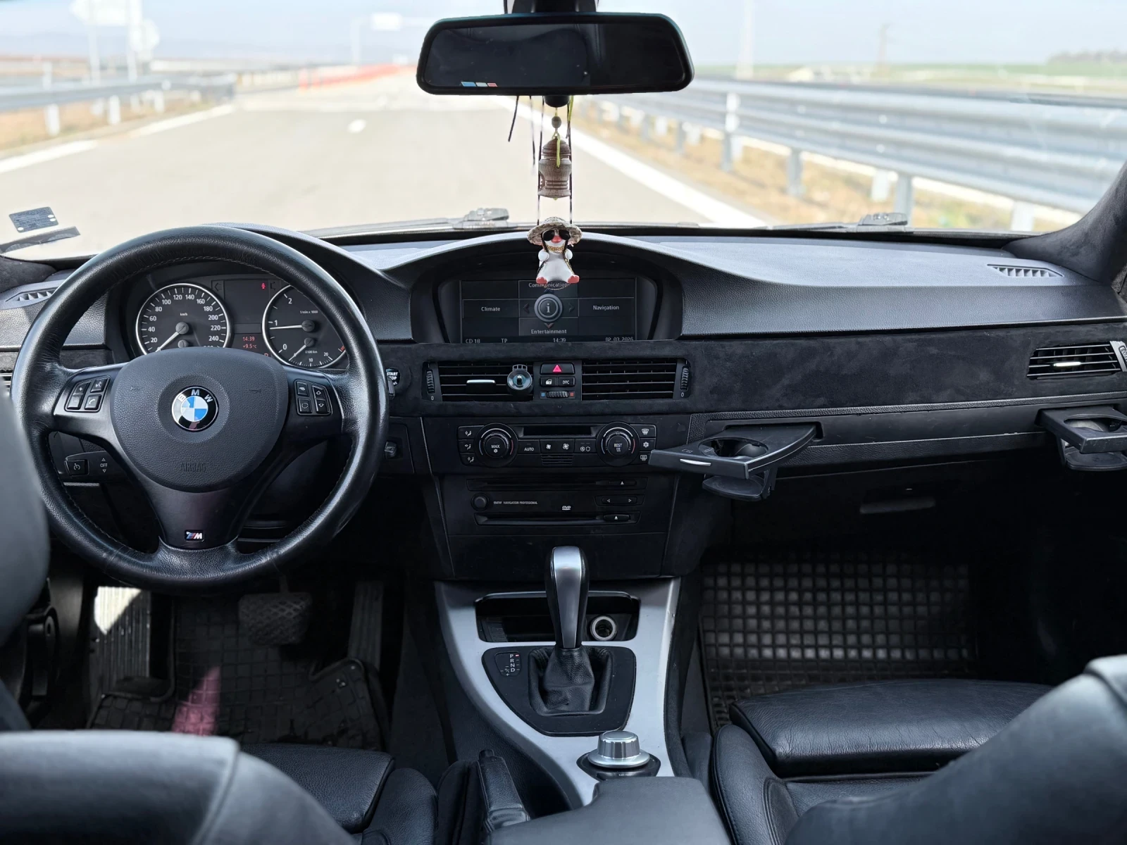 BMW 320  - изображение 8