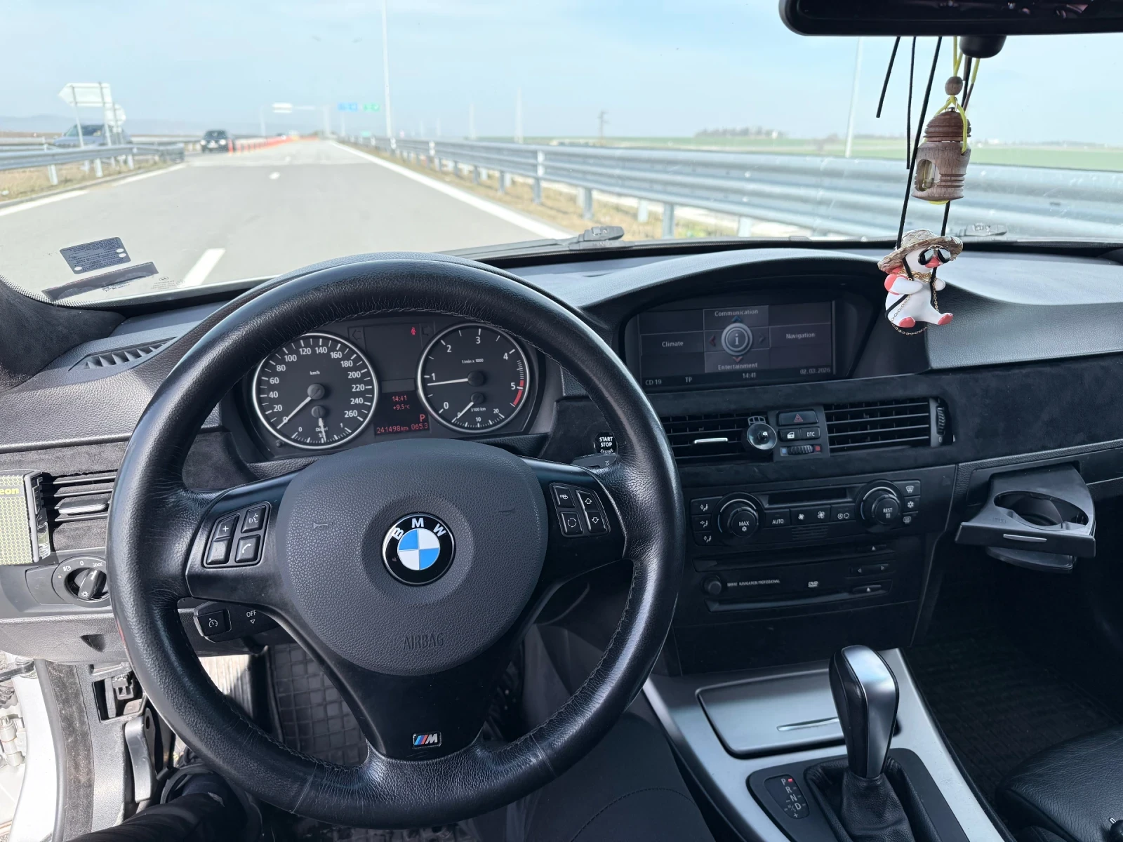 BMW 320  - изображение 9