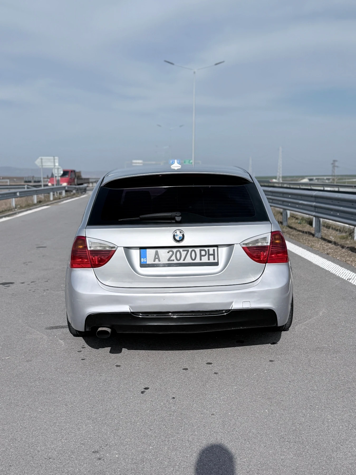 BMW 320  - изображение 4