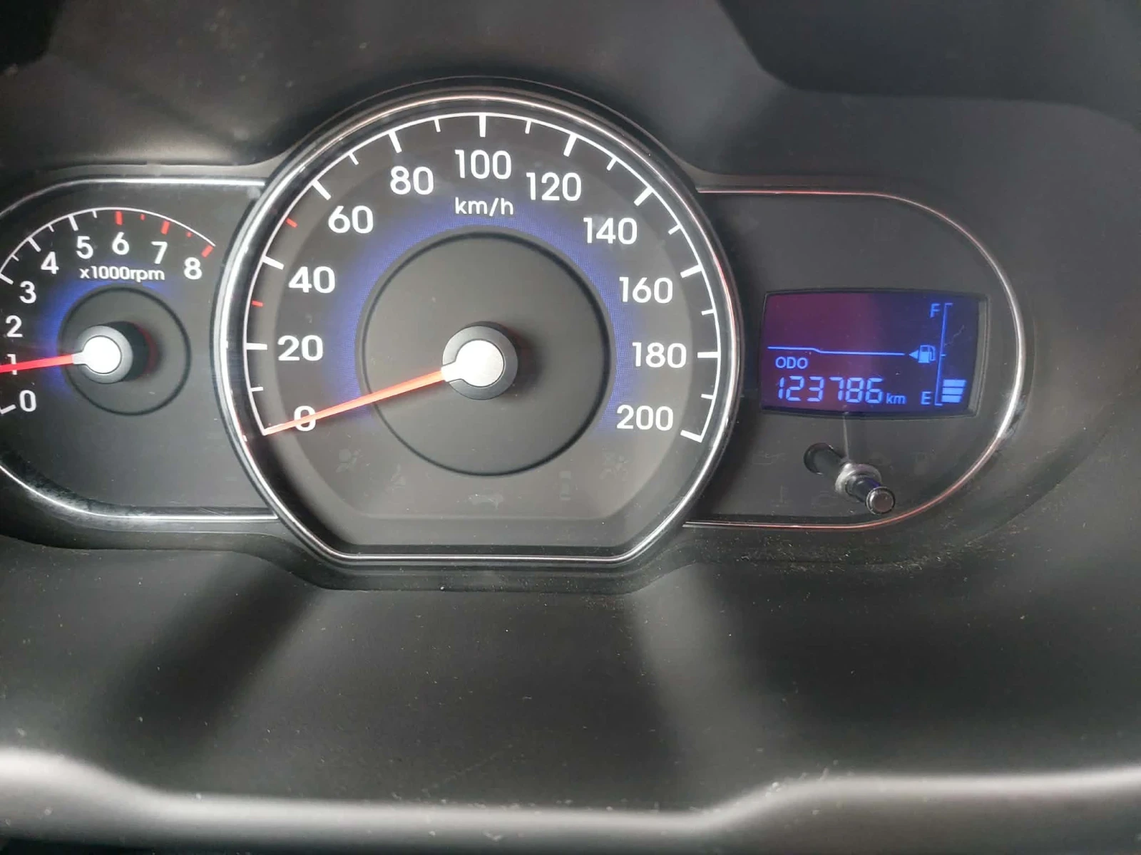 Hyundai I10 FACELIFT | Mobile.bg � ����������� 10