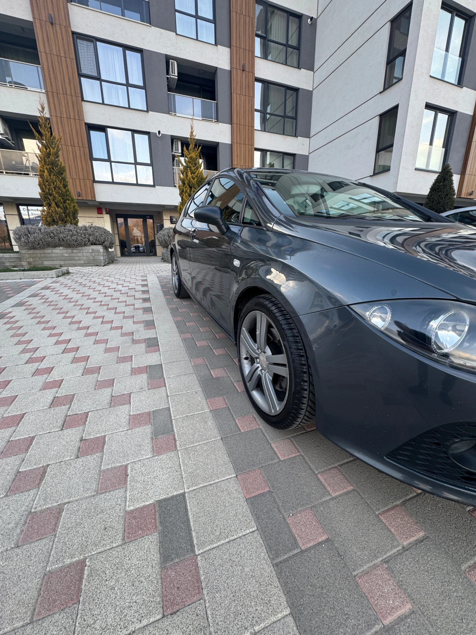 Seat Leon, снимка 2 - Автомобили и джипове - 53940467