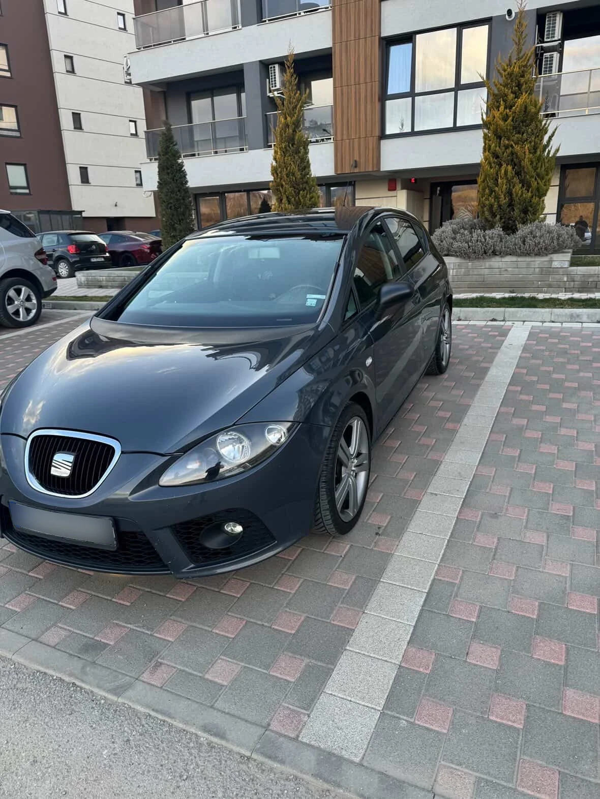 Seat Leon, снимка 3 - Автомобили и джипове - 53940467