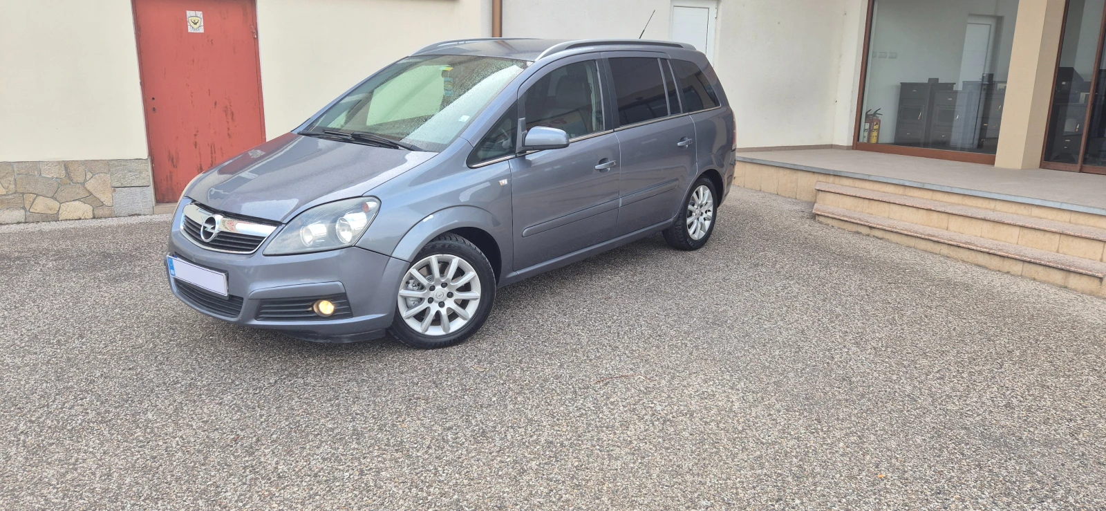 Opel Zafira 1.9cdti* 7м.6ск.* Кожа* 
