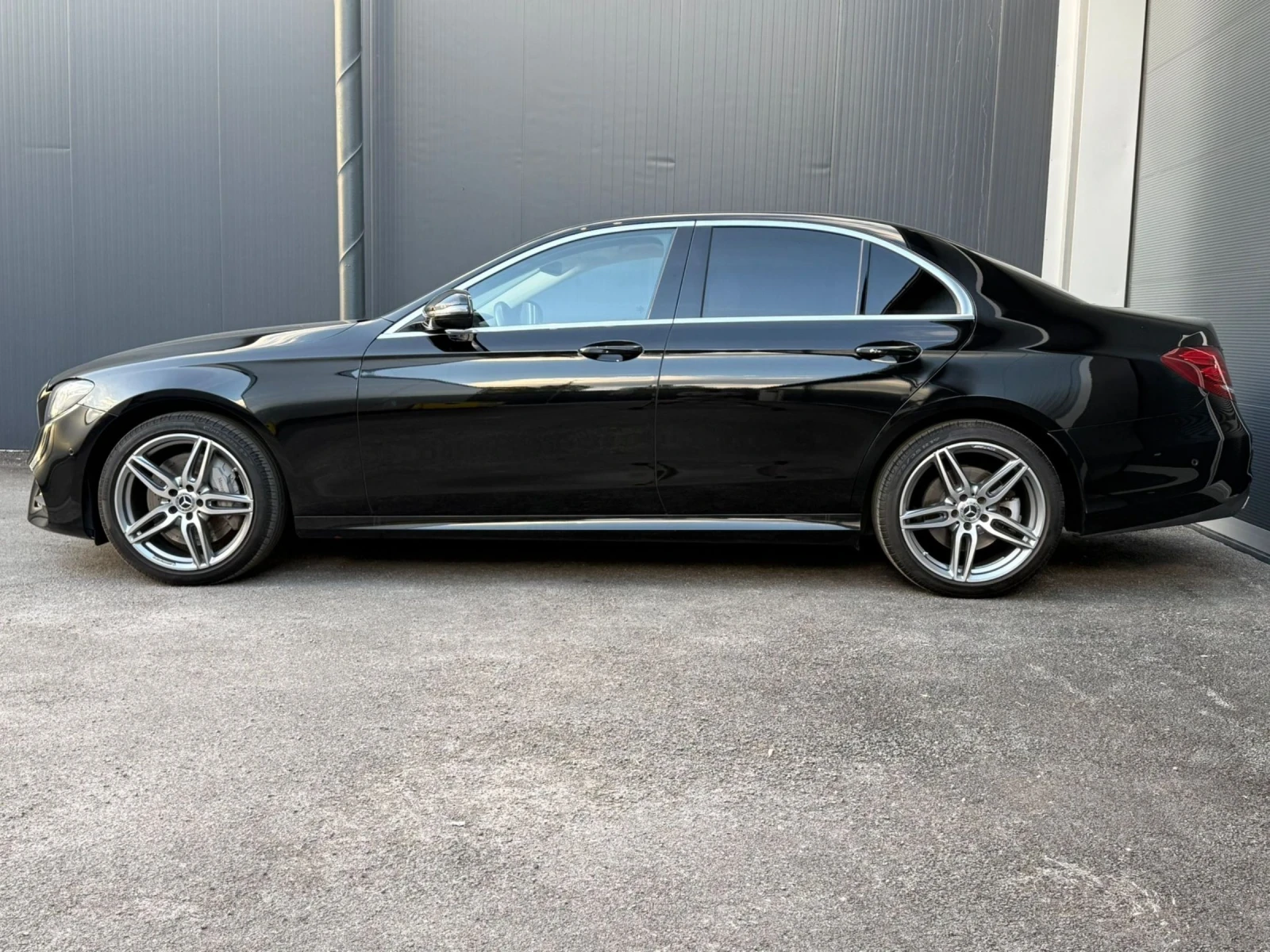 Mercedes-Benz E 400 Mercedes E400d AMG LineASSISTANCEMULTIBEAMFULL* , снимка 9 - Автомобили и джипове - 54443941