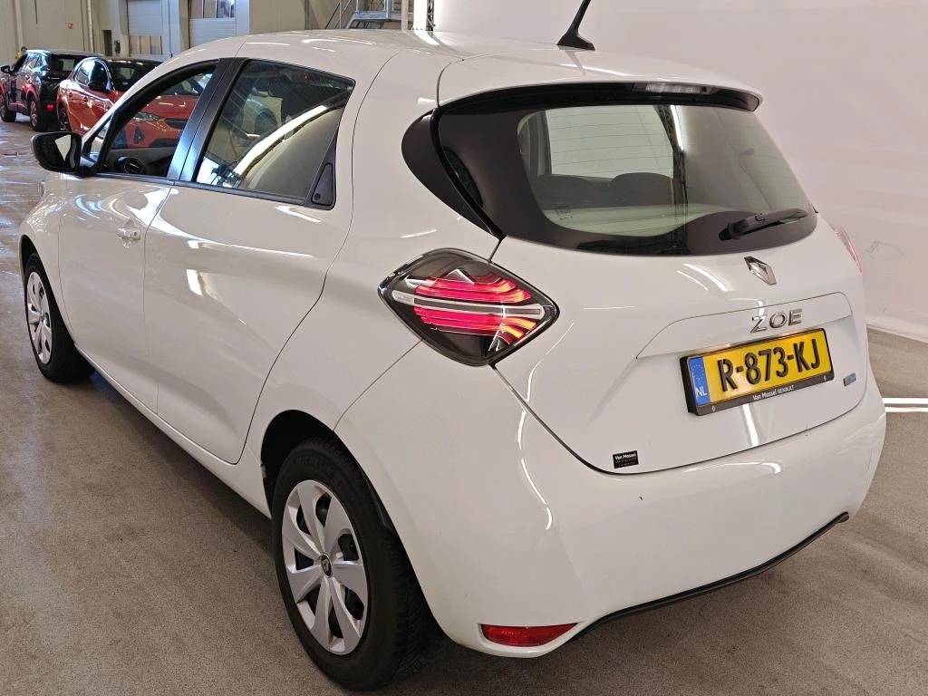 Renault Zoe 52 kWh Life, снимка 6 - Автомобили и джипове - 54457133