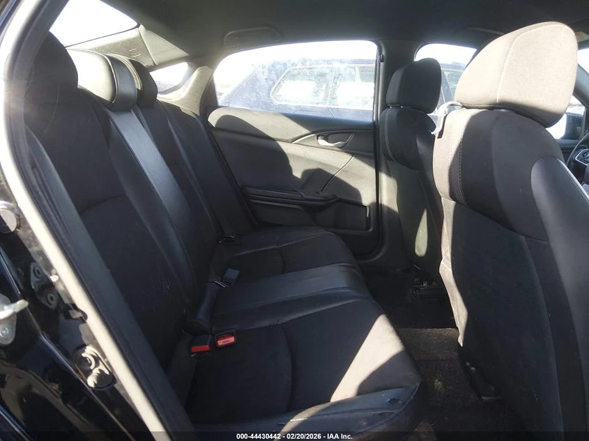 Honda Civic 2.0l Sport, снимка 8 - Автомобили и джипове - 54465375