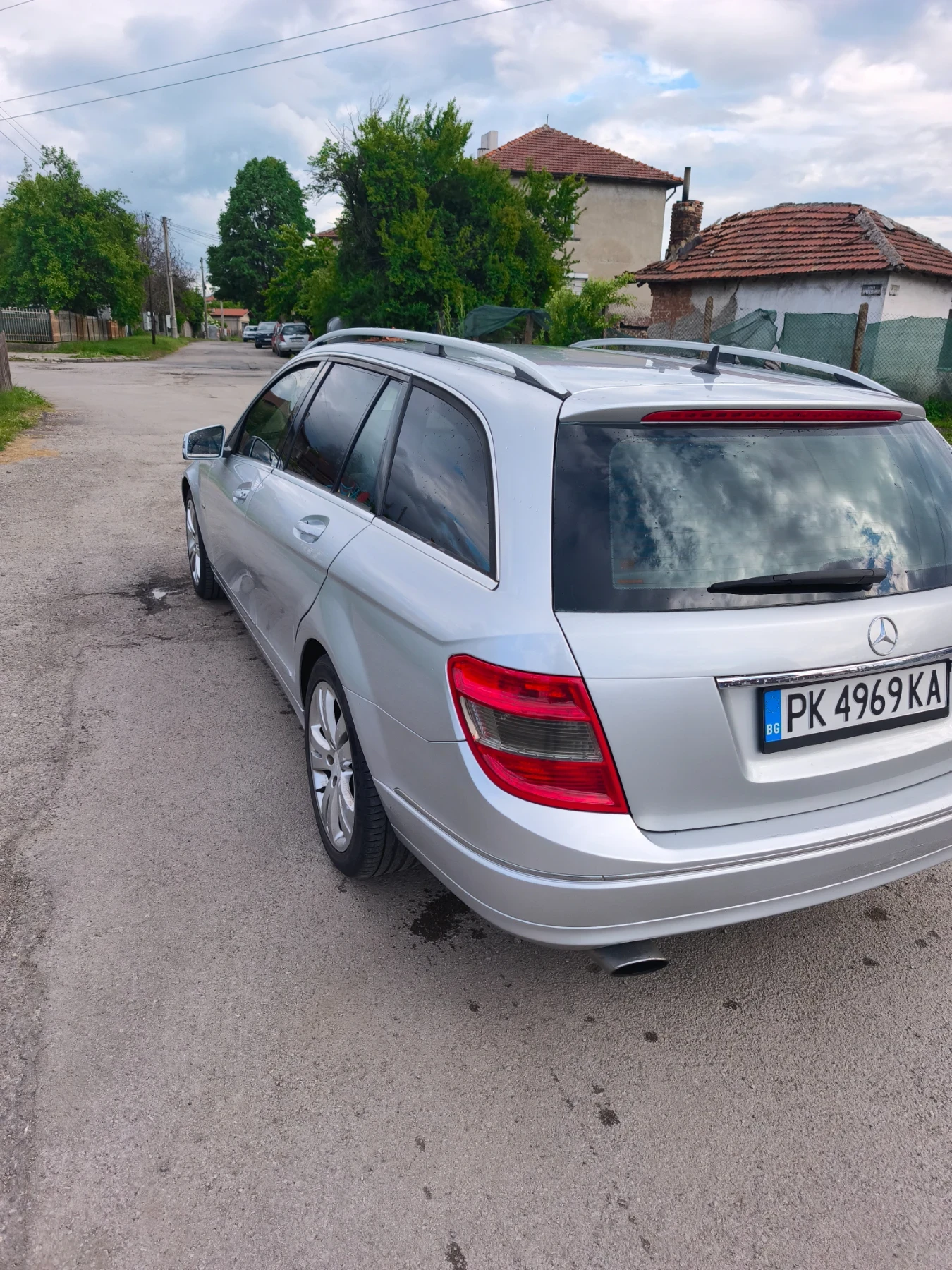 Mercedes-Benz C 220, снимка 4 - Автомобили и джипове - 54656558