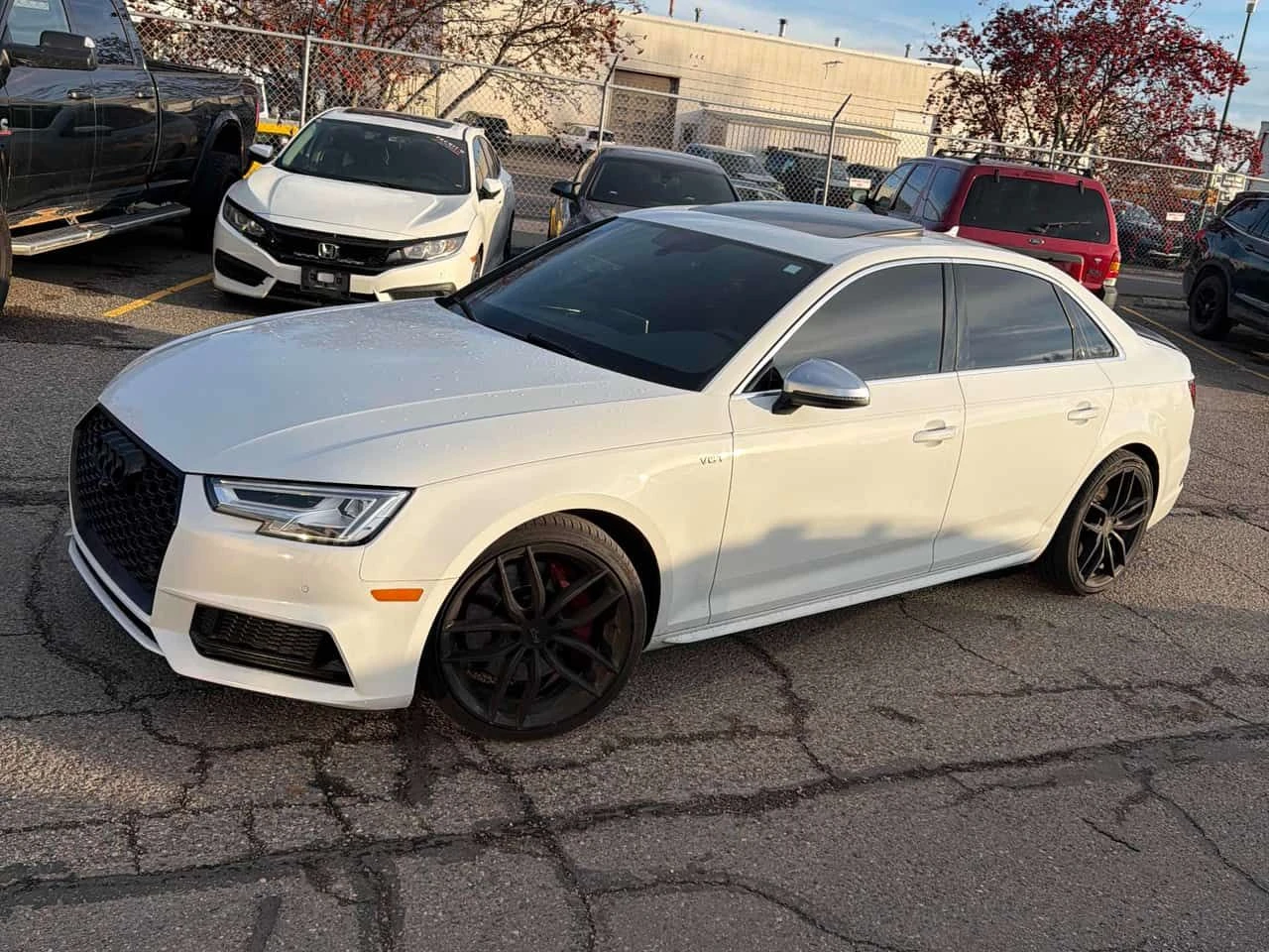 Audi S4 Technik / 360 / B&O / MАСАЖИ / АВТОКРЕДИТ , снимка 3 - Автомобили и джипове - 54813885